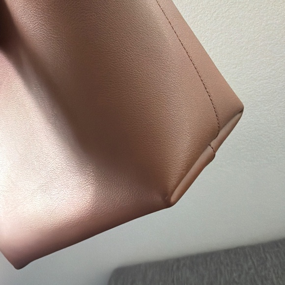 Saint Laurent Tote Bag - Picture 3 of 4